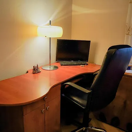 Center 2-bedrooms 2-bathroom Apartment